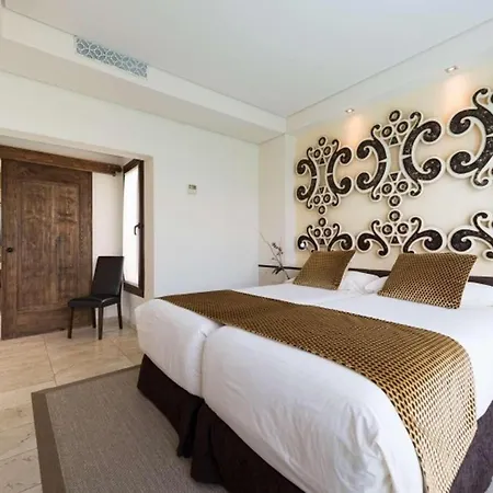 Deluxe Alondra Villa *